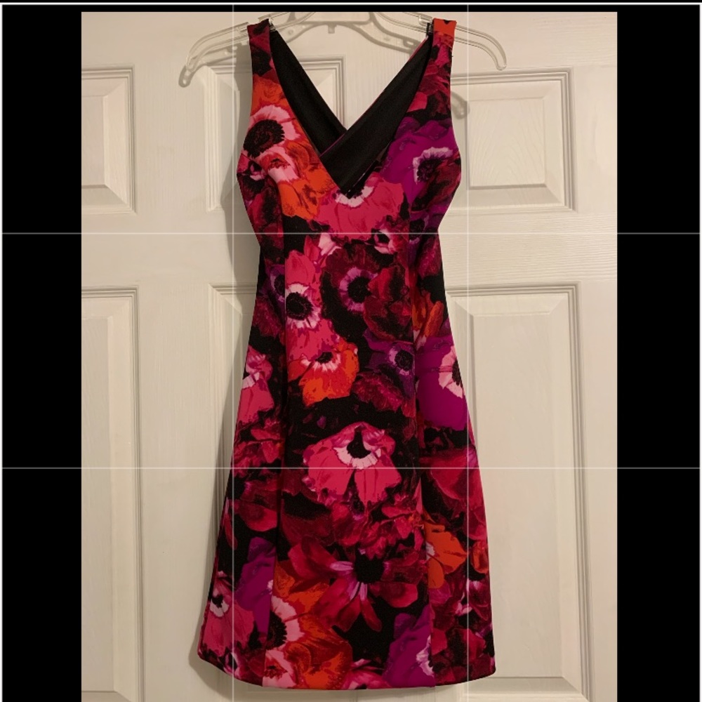 Floral Fitted Dress (Guess)